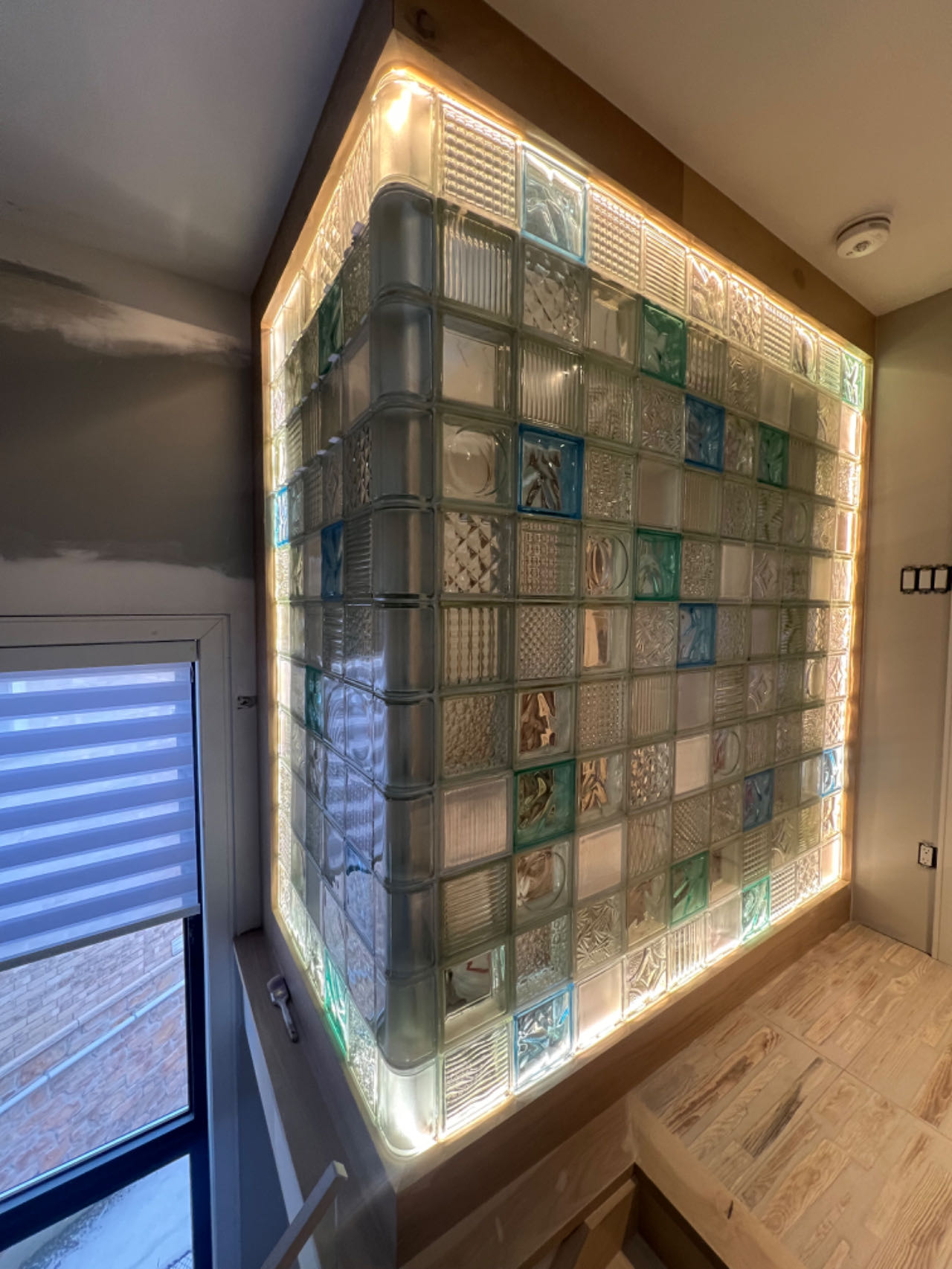 Glassblock partition wall