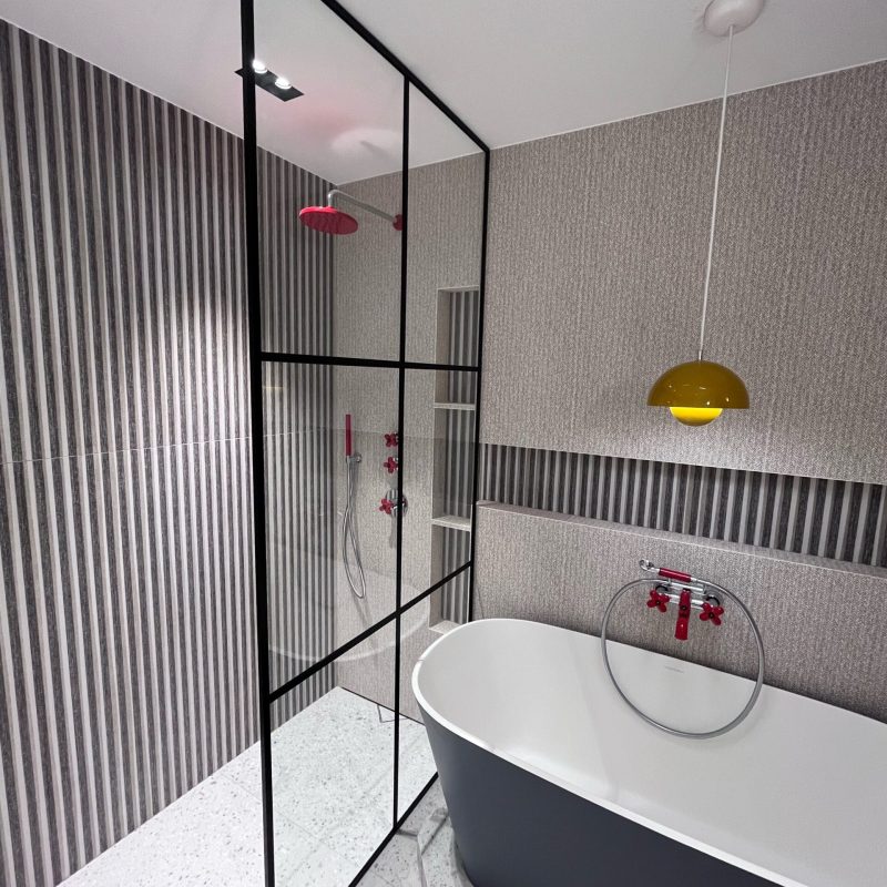 free standing bathtub