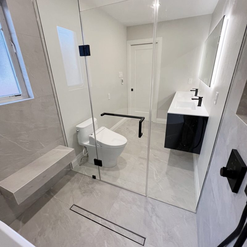 Richmond Hill bathroom renovation with seating bench