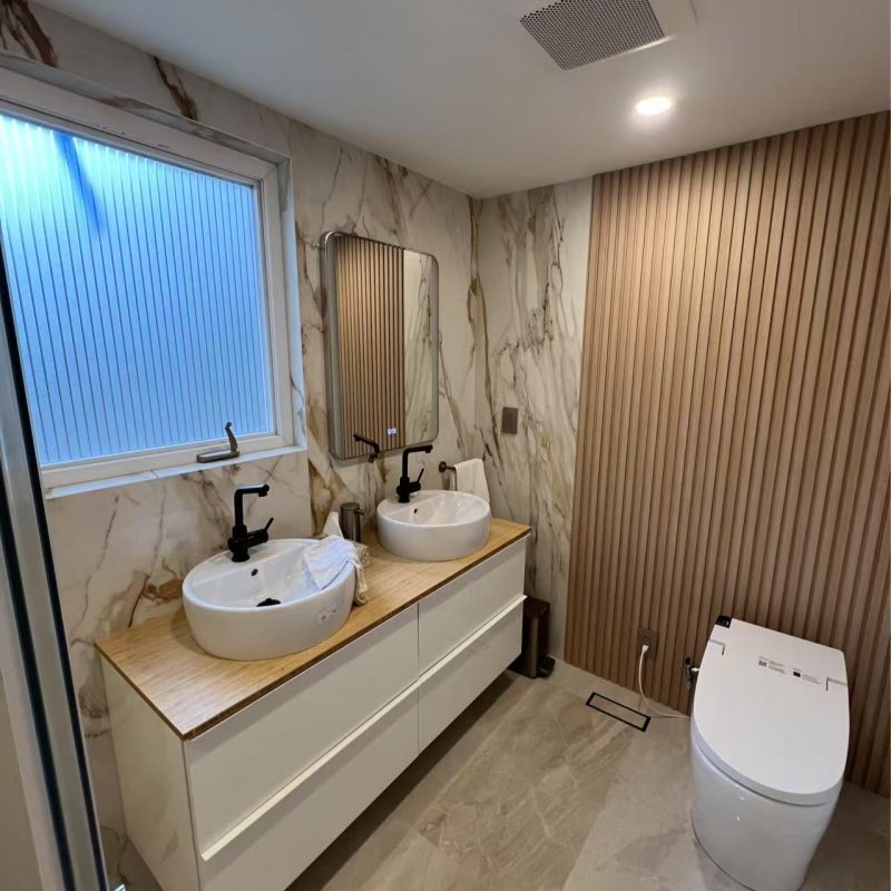 Mississauga bathroom renovation with slab tile