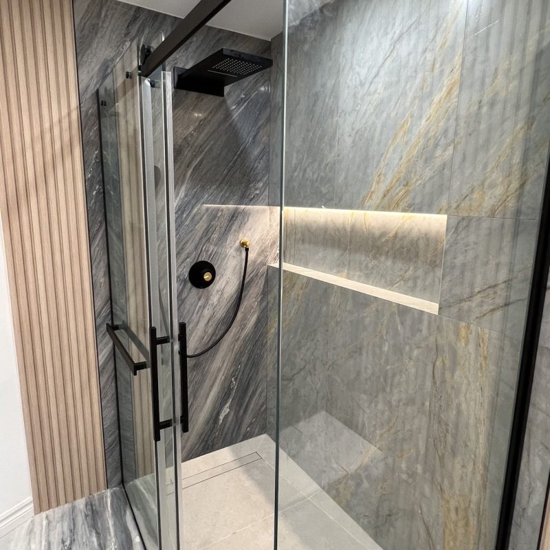 Mississauga Bathroom Renovation curbless shower